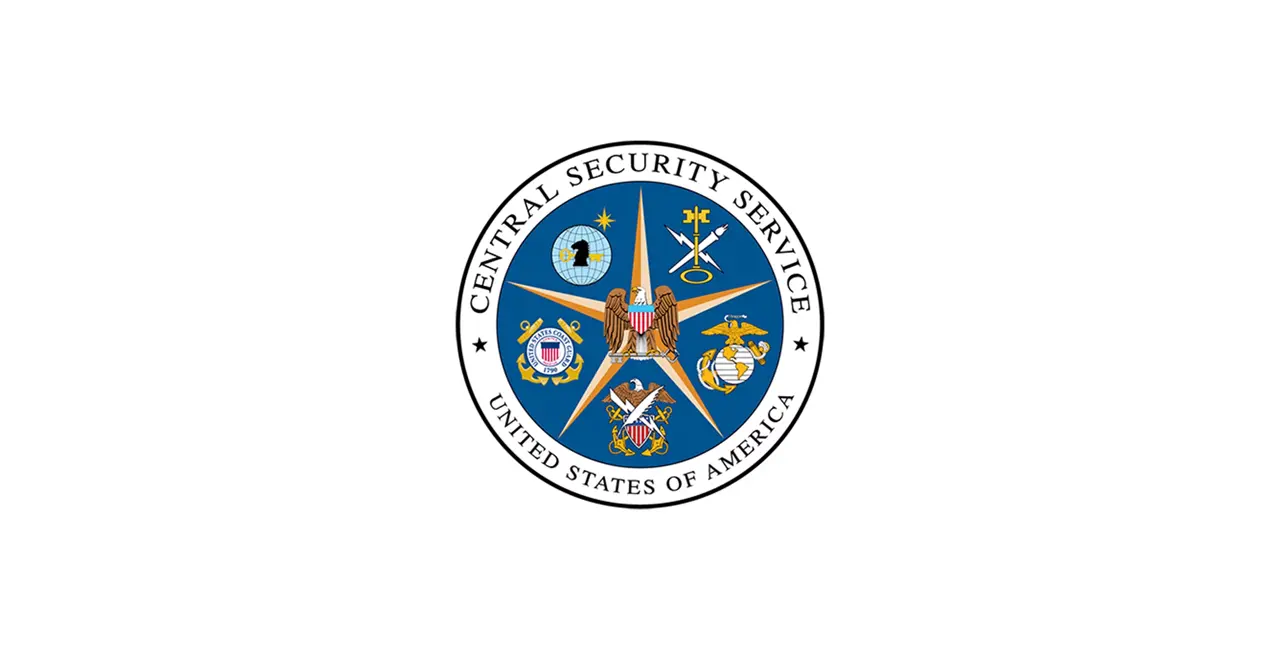 Sello oficial de la Agencia de Seguridad Nacional (NSA), en el que aparece un águila calva sosteniendo una llave, un escudo con estrellas y rayas, y un borde circular azul con el nombre de la agencia.